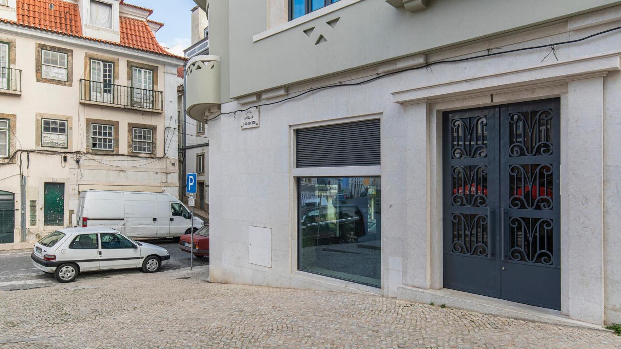 Modern And Bright By Lovelystay Apartment Lisbon
