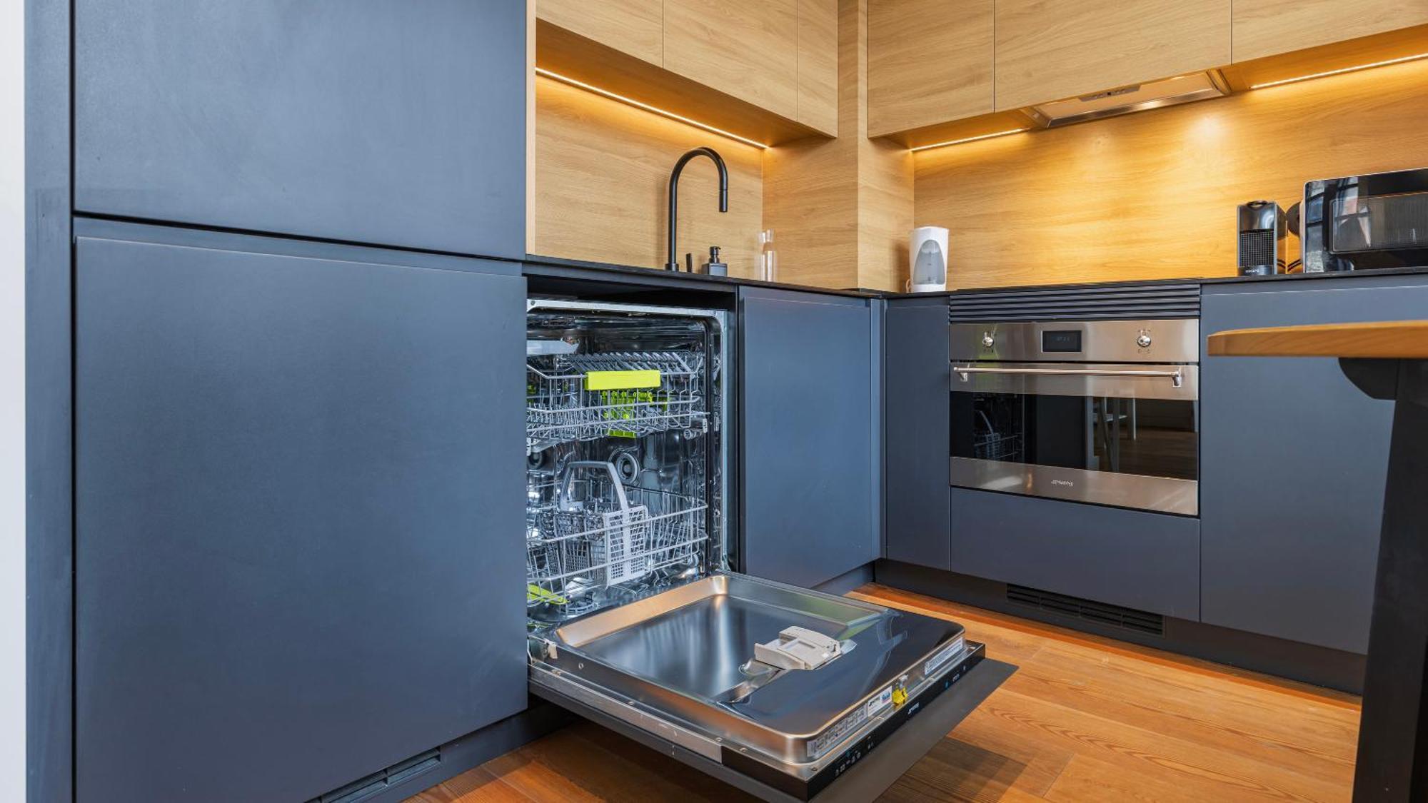 Modern And Bright By Lovelystay Lisbon