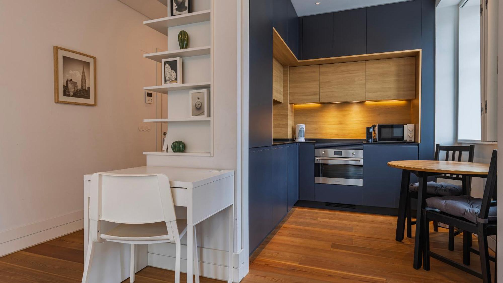 Modern And Bright By Lovelystay Apartment